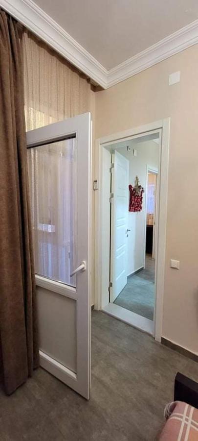 Guest House Kldiashvili Батуми Екстериор снимка
