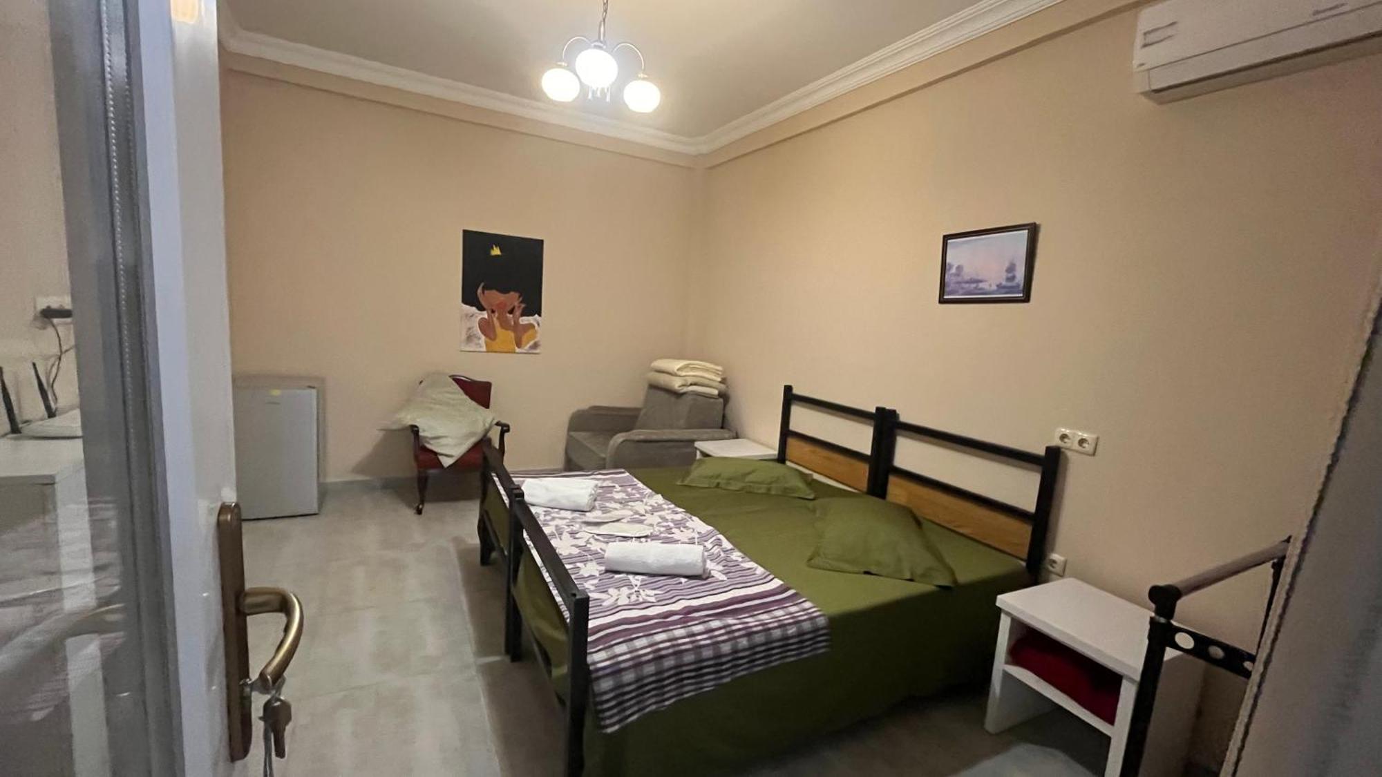 Guest House Kldiashvili Батуми Екстериор снимка