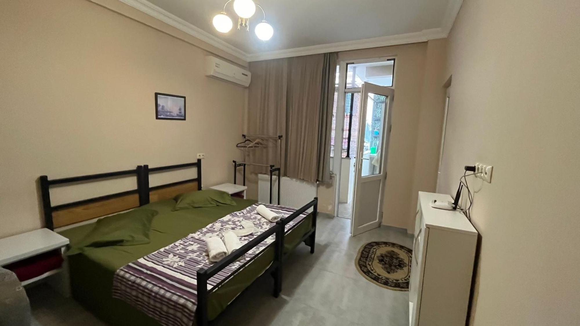 Guest House Kldiashvili Батуми Екстериор снимка