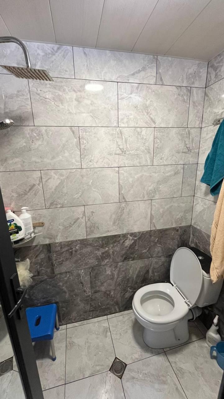 Guest House Kldiashvili Батуми Екстериор снимка